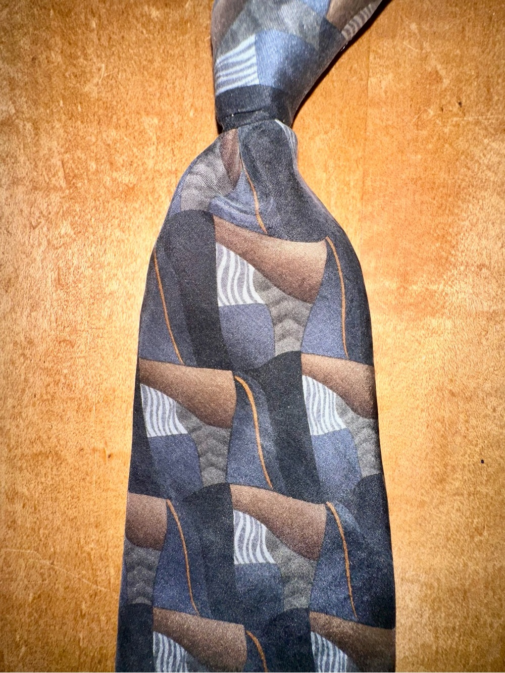 Van Huesen 90s tie necktie excellent condition
